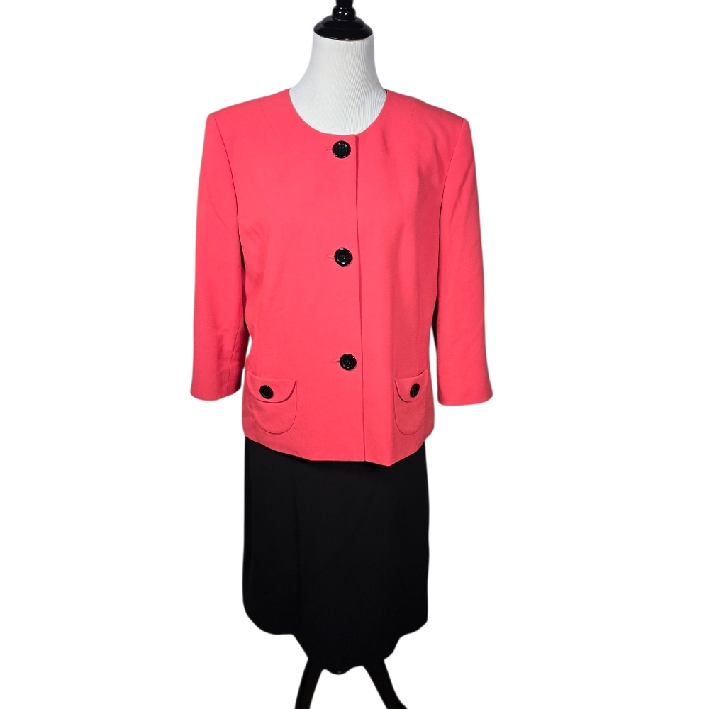 Evan Picone 16 2-Piece Skirt Suit Pink Blazer with Black Buttons Black Skirt